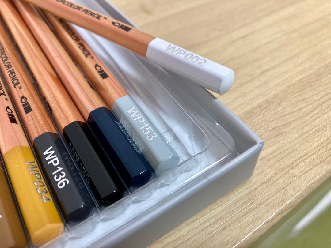 ホルベイン　水彩色鉛筆　50色セット