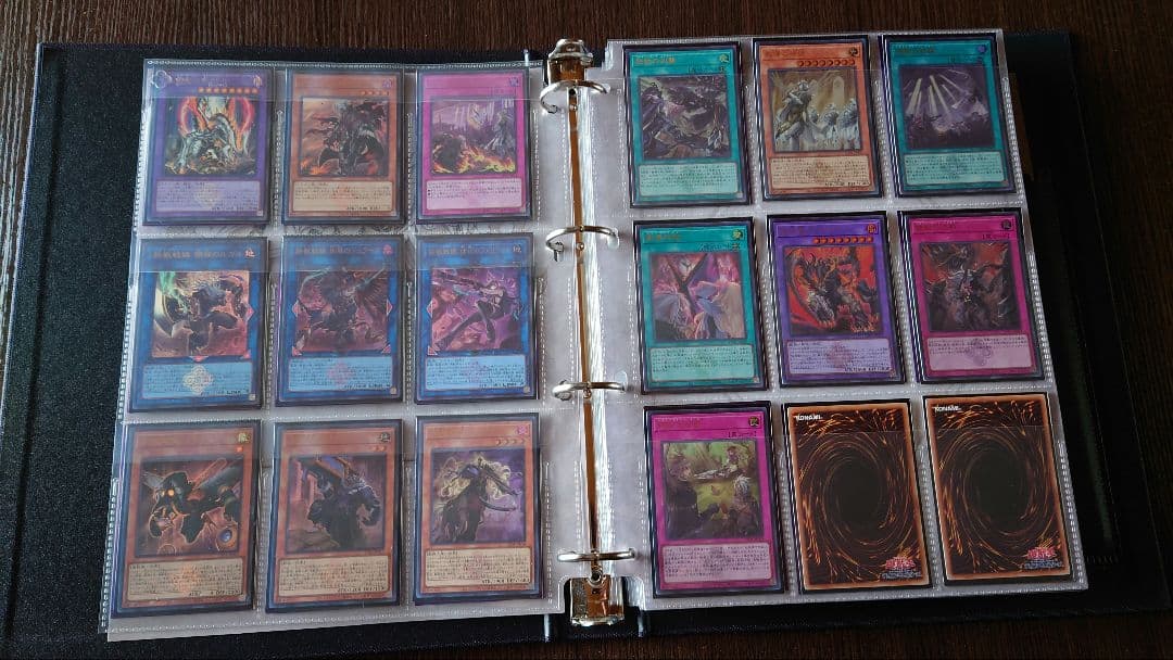 に*ー様 【開封品】遊戯王OCG 白の物語 コンプリートファイル