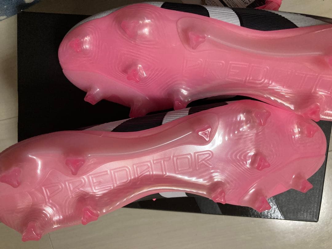 【新品タグ付き】プレデター ELITE FT FG ベッカムシグネイチャーモデル