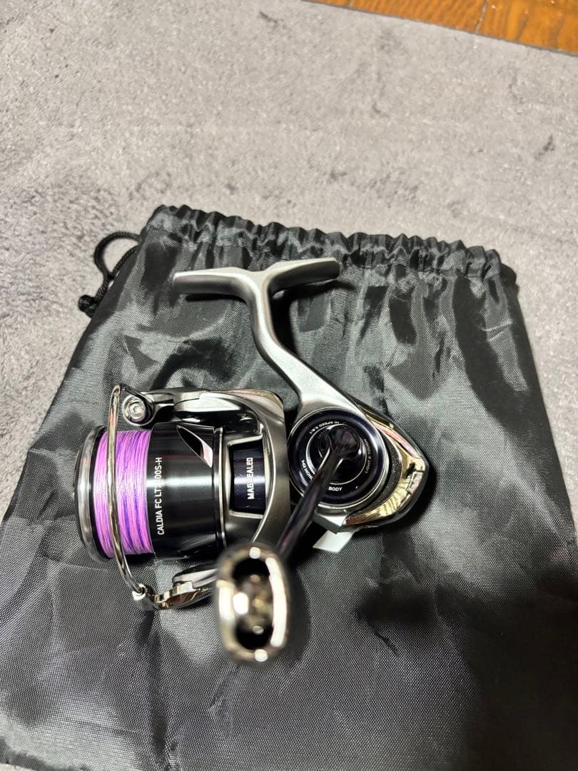 極美品 25カルディアFC LT2500S-H 10ベアリング仕様