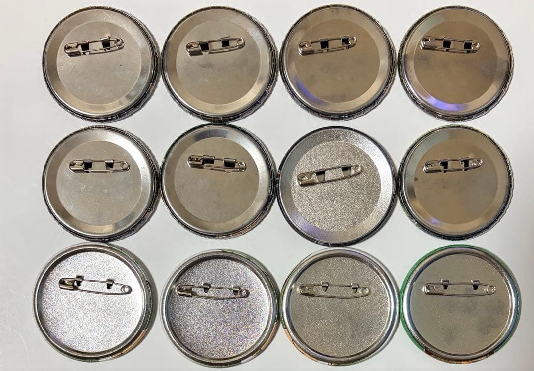 進撃の巨人 リヴァイ 缶バッジ 12点セット