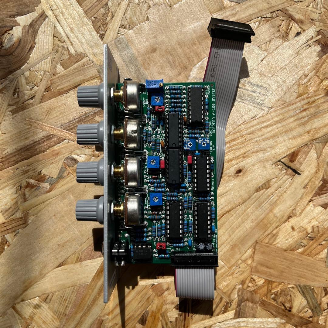 鍵盤楽器 A-110-4 QZVCO Quadrature Thru Zero VCO