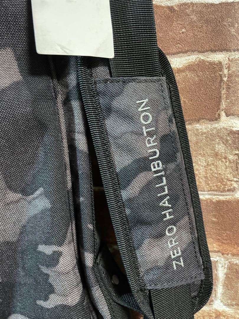 新品/未使用品）ゼロハリバートン 迷彩クラブカバー ゴルフバッグ