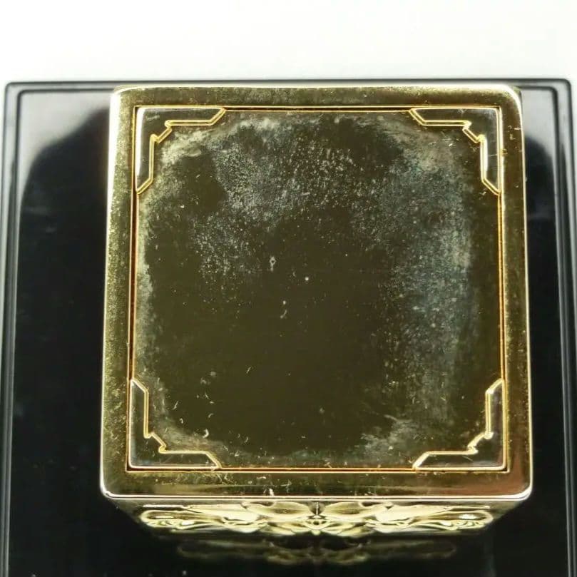 聖闘士星矢 レオ アイオリア 黄金聖衣箱 獅子座 黄金聖衣 ゴールドクロス