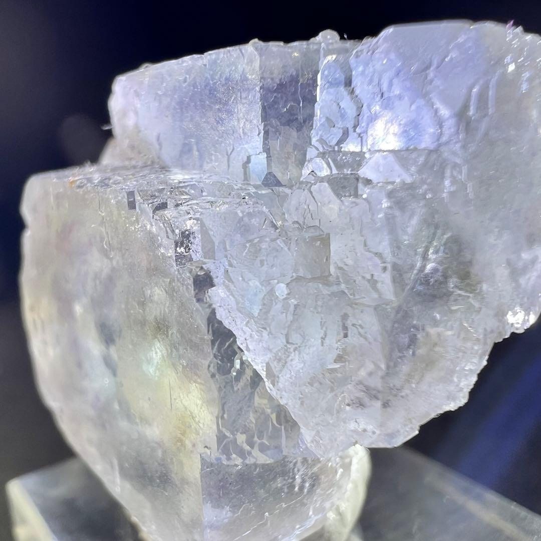 ヤオガンシャン　極めてライトブルー　ほとんどクリアなフローライト