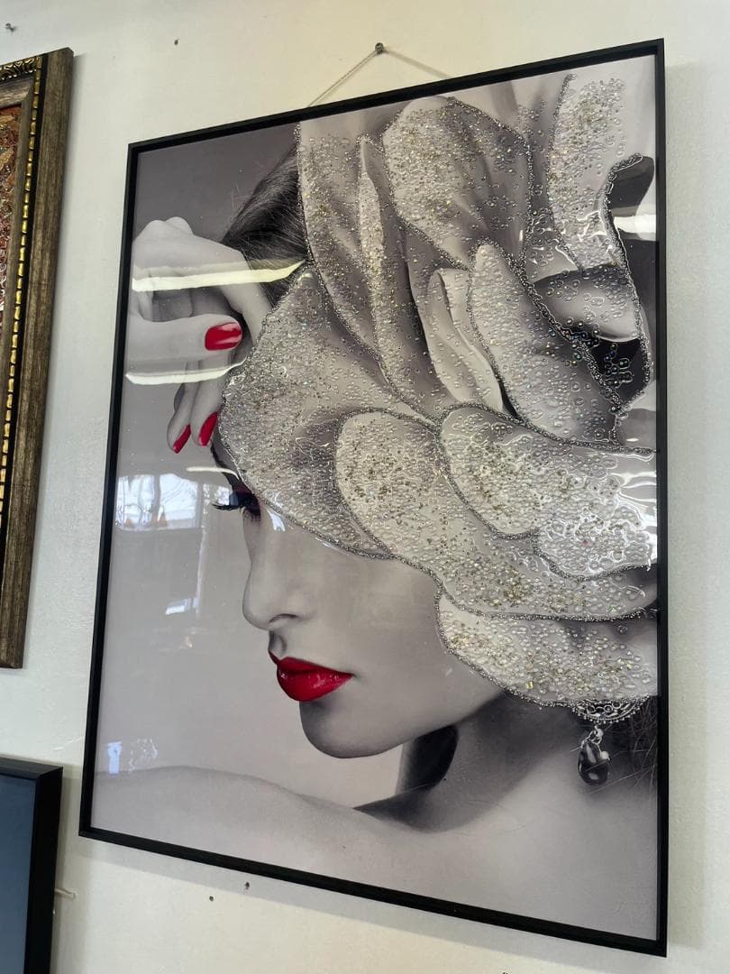 水晶絵　アートパネル　クリスタル　立体　絵画　アート　花　ブラック　ホワイト　女