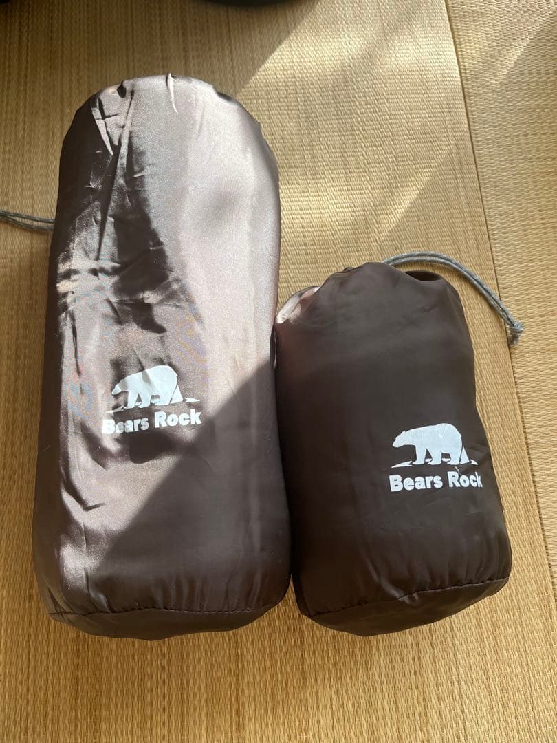 Bears Rock 寝袋　封筒型とマミー型