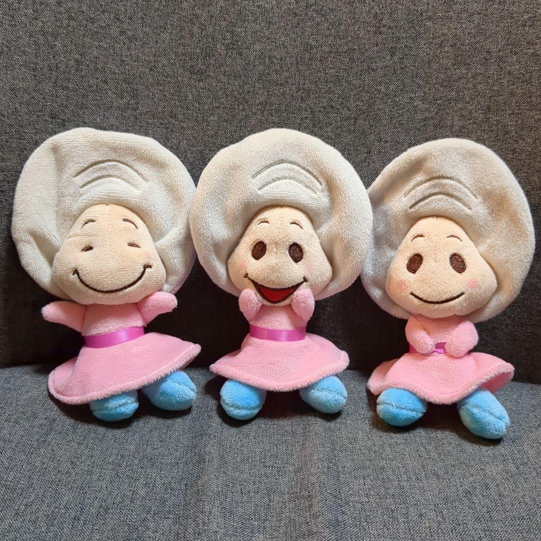 ヤングオイスター　ぬいぐるみ　ディズニーストア　不思議の国のアリス