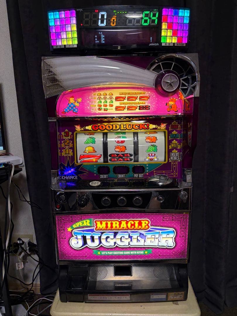 スーパーミラクルジャグラー 100円玉貯金箱としても