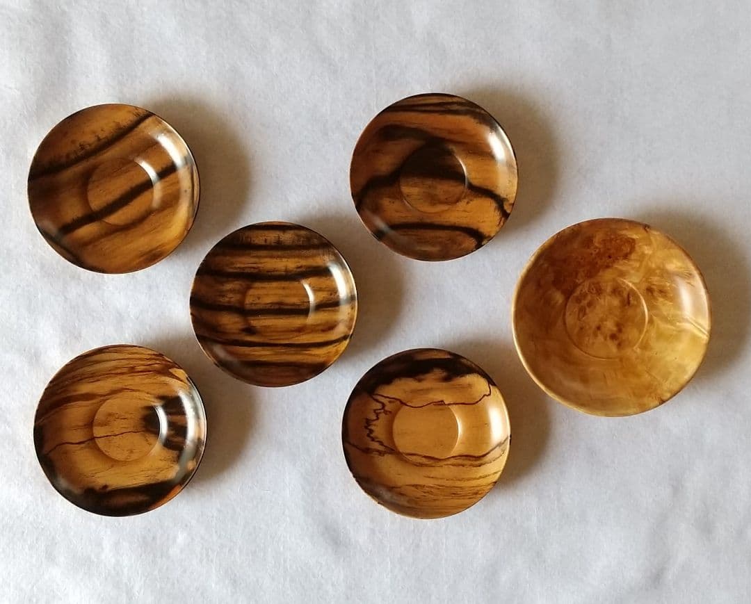 ◆希少◆ 黒柿の 茶托 5客と岳樺瘤茶托1客