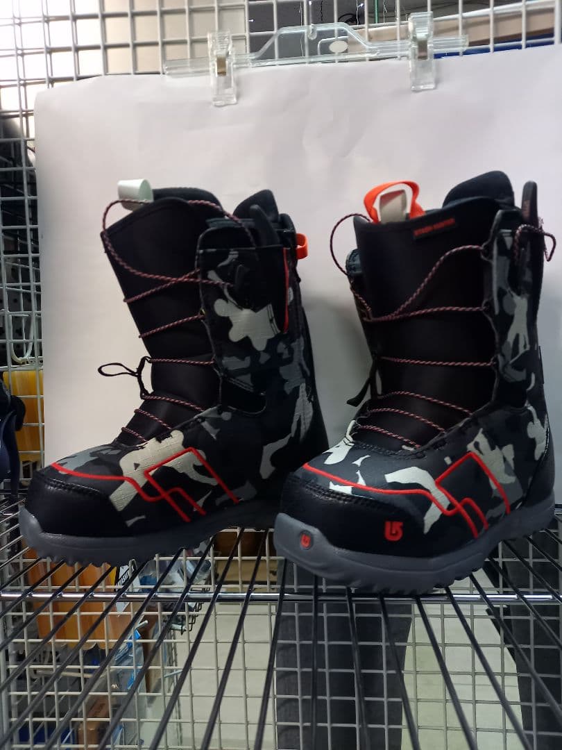 Burton STASH HUNTER JR 22㎝ ブーツ