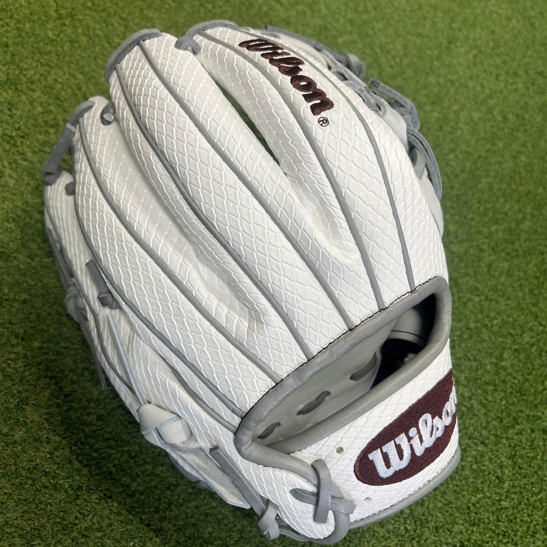 【Wilson】軟式用グラブ Wannabe Hero DUAL 86型　内野手