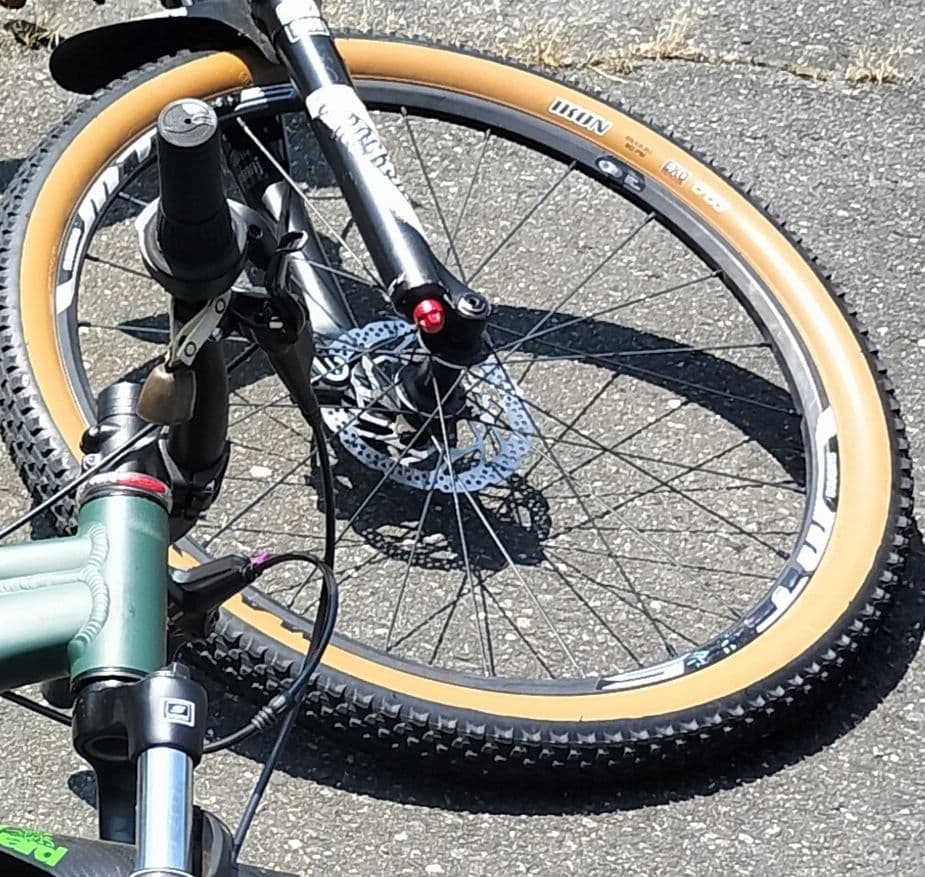 MAXXIS IKON 26x2.2 ２本セット マキシスMTB