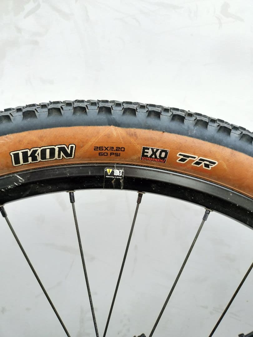 MAXXIS IKON 26x2.2 ２本セット マキシスMTB