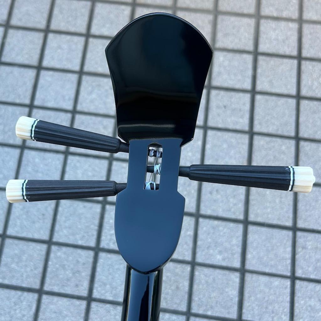 沖縄　三線　知念大工　ちねんでーく　カミゲン　黒木　本皮一枚張り　伝統工芸士製作