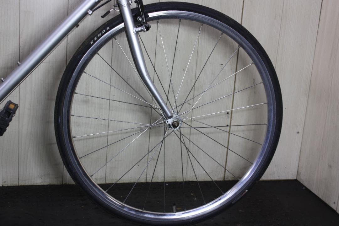 GIANT-MOMENTUM iNEED S-3 700C 7速480mmクロス