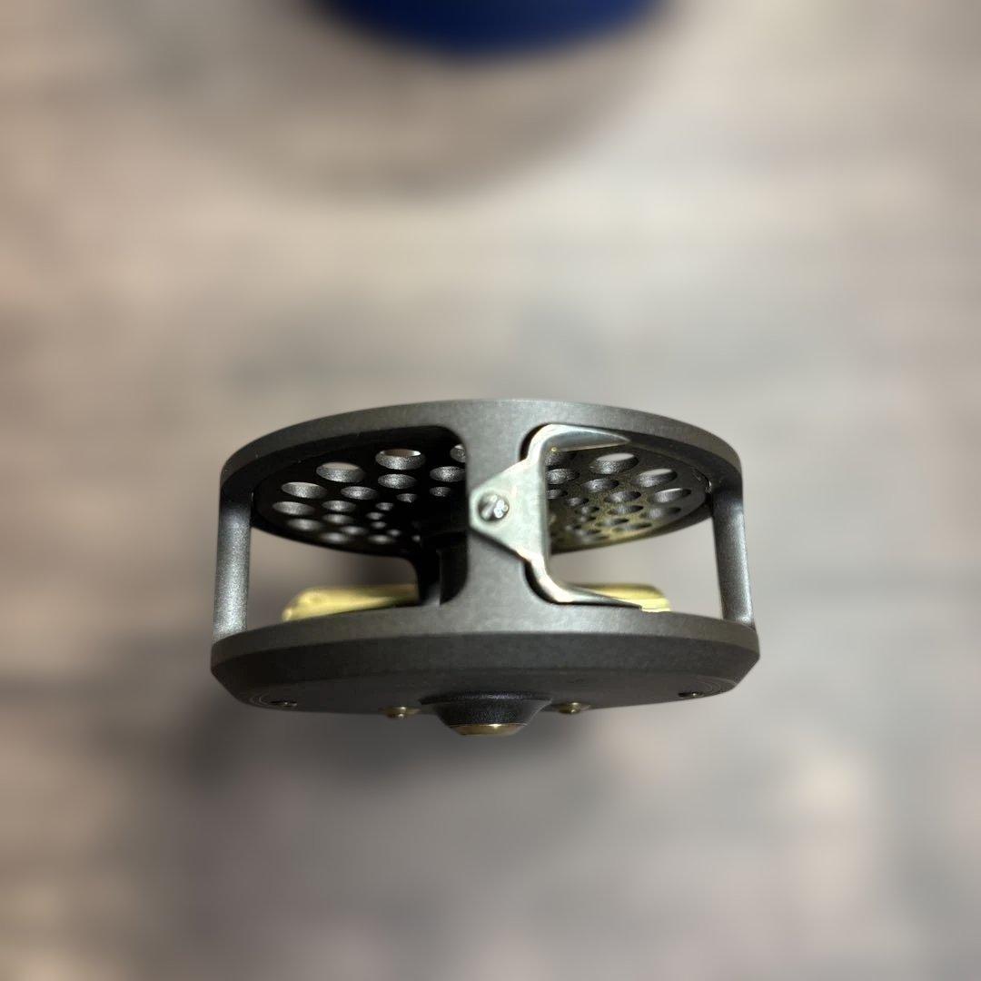 リール HOUSE OF HARDY Golden Flyweight