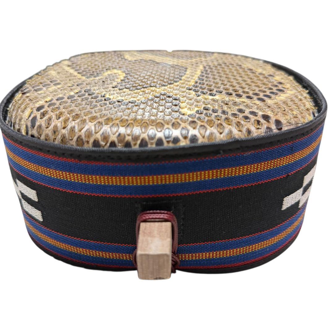 新城慎幸作 三線 紅木棹 本蛇皮強化張り 保証書付 ハードケース付 沖縄三線