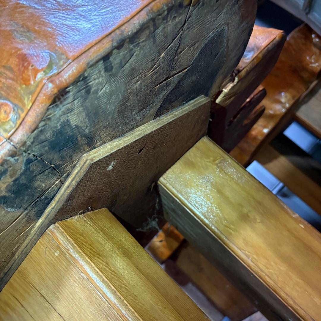 ①送料設置込み　丸太　切り株　ダイニングテーブル　　おそらく欅