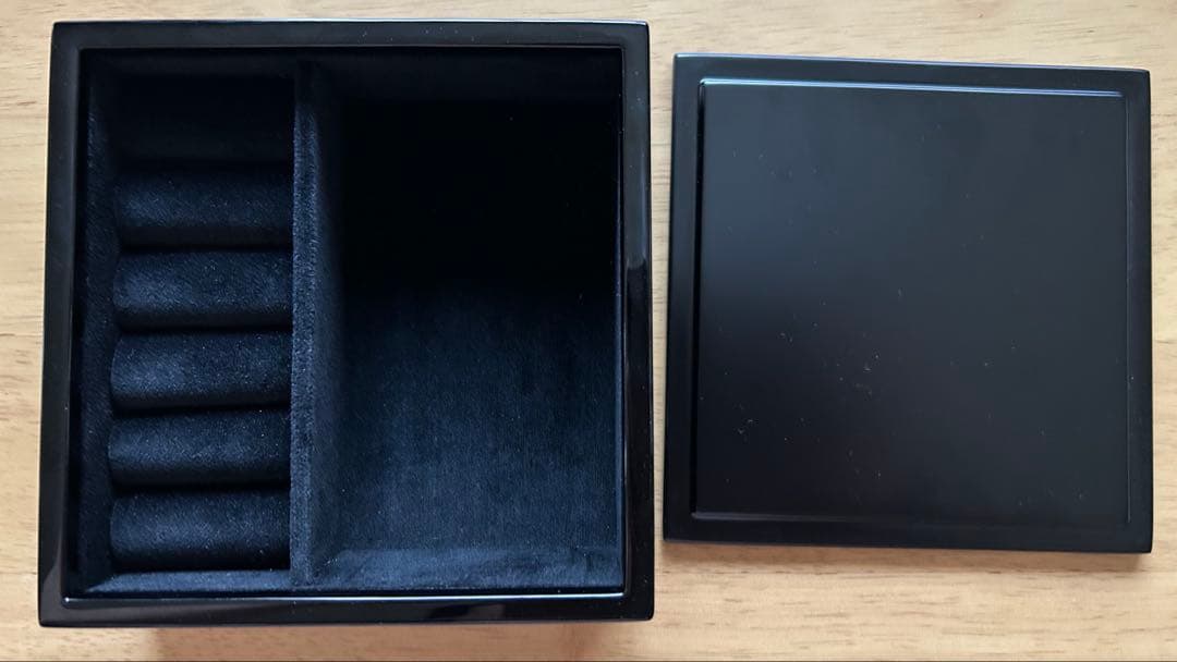 宮内庁御用達漆器 山田平安堂 ジュエリーBOX 白檀春秋