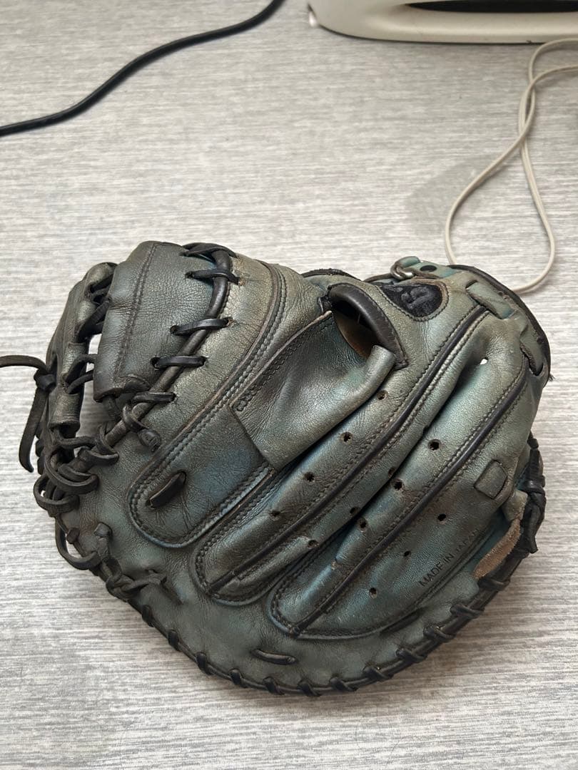 今成良太選手使用　キャッチャーミット