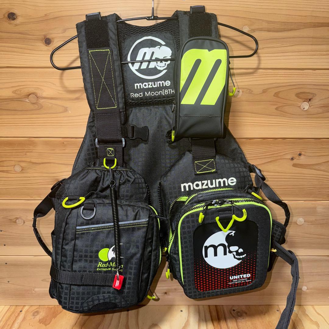 ウェア mazume RedMoon VIII MZLJ-401