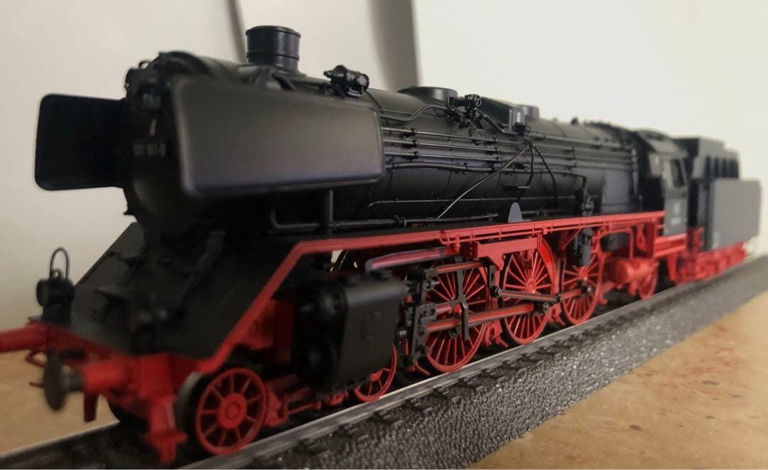 鉄道模型　メルクリン 蒸気機関車 BR01 39012 mfx 発煙筒付