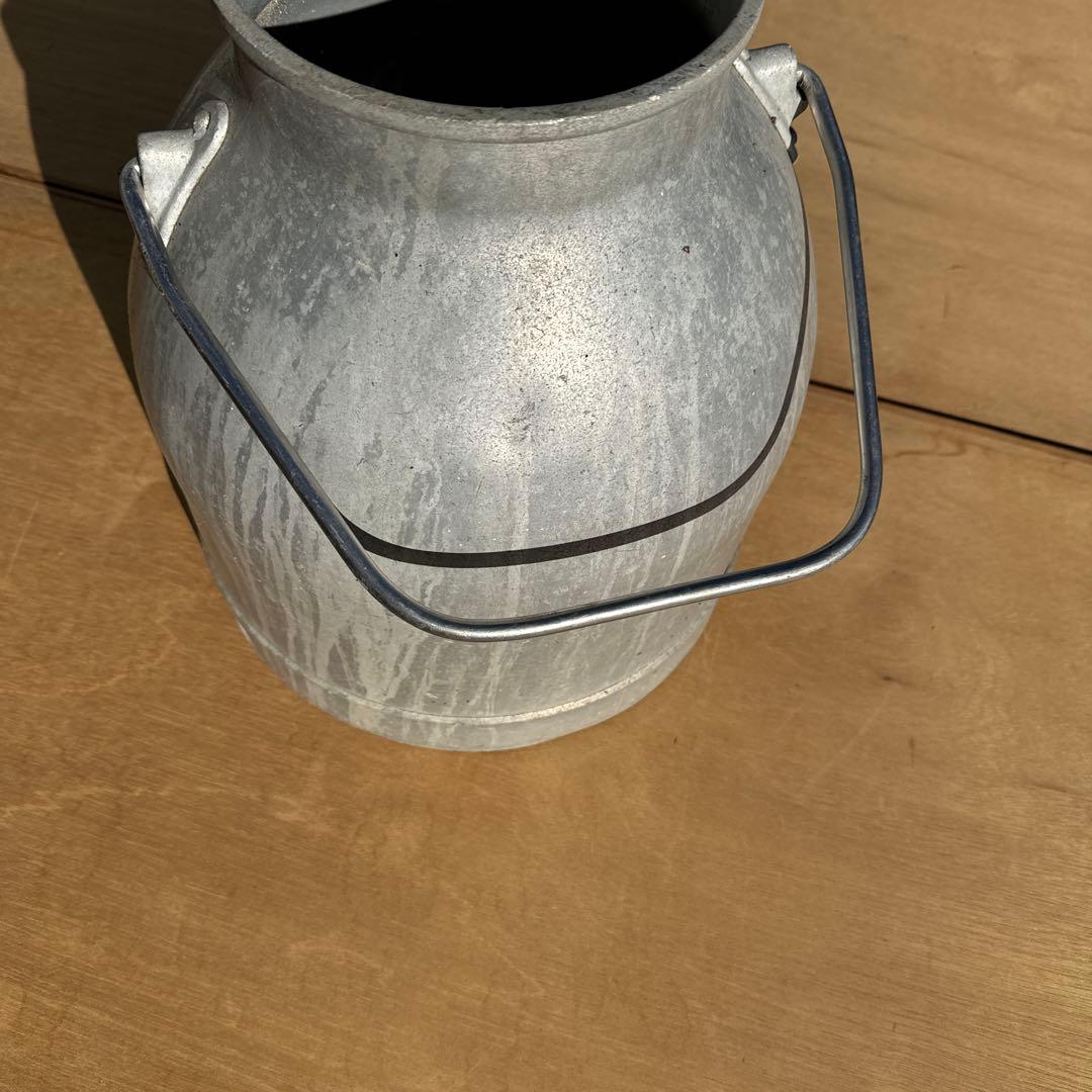 【希少】ヴィンテージ メタル ミルク缶　アンティーク　蚤の市