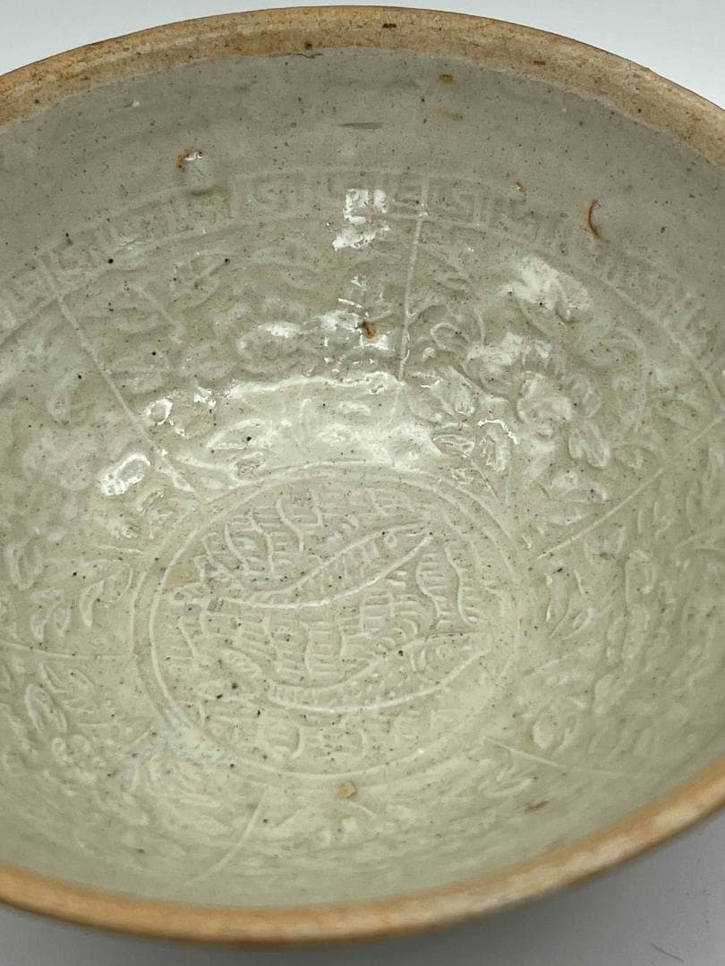 北宋時代　青白磁花卉魚藻文輪口鉢　輪口茶碗　茶盞 　影青　景徳鎮(B-97)