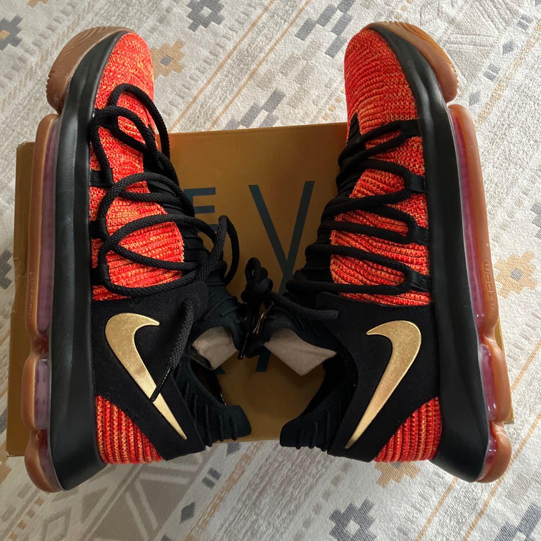 NIKE ZOOM KD10です