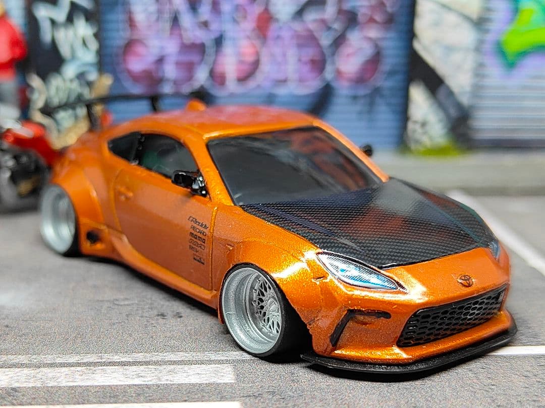 トミカ改造 トヨタ GR86 オーバーフェンダー 深リムホットウィール
