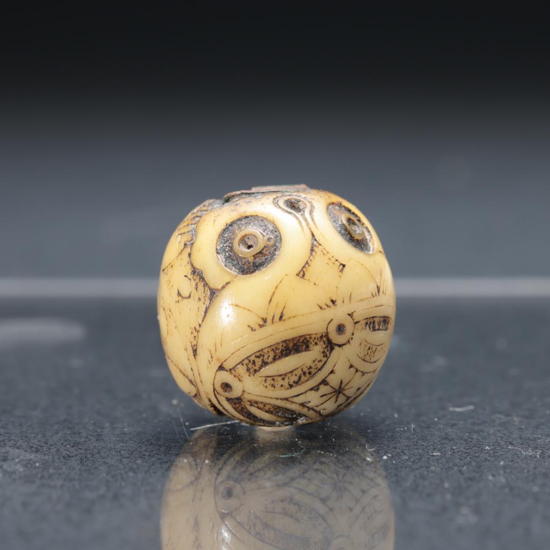 緒締め玉　七宝文　渦　鹿角　骨董　胴乱　印籠　R1446