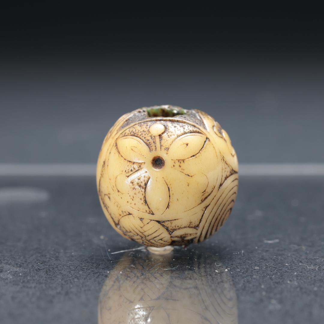 緒締め玉　七宝文　渦　鹿角　骨董　胴乱　印籠　R1446