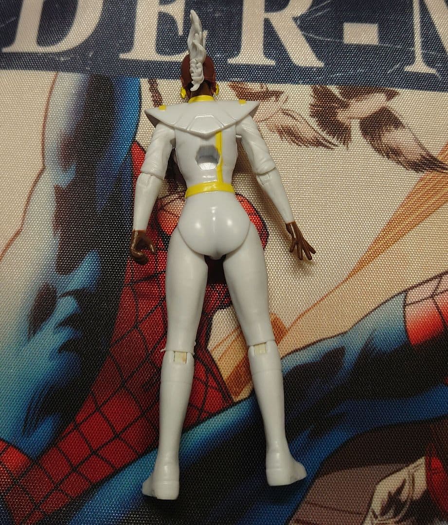 X-MEN　97　4インチ　フィギュア　マーベルレジェンド