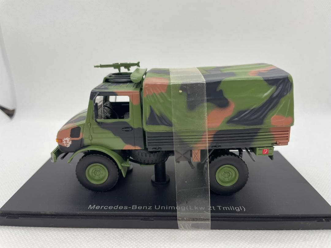 23R-004 1/43 ベンツ Unimog Lkw 2t Tmilgl