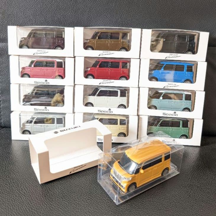 SUZUKI Spacia ミニカー 13台セット 非売品 スペーシア