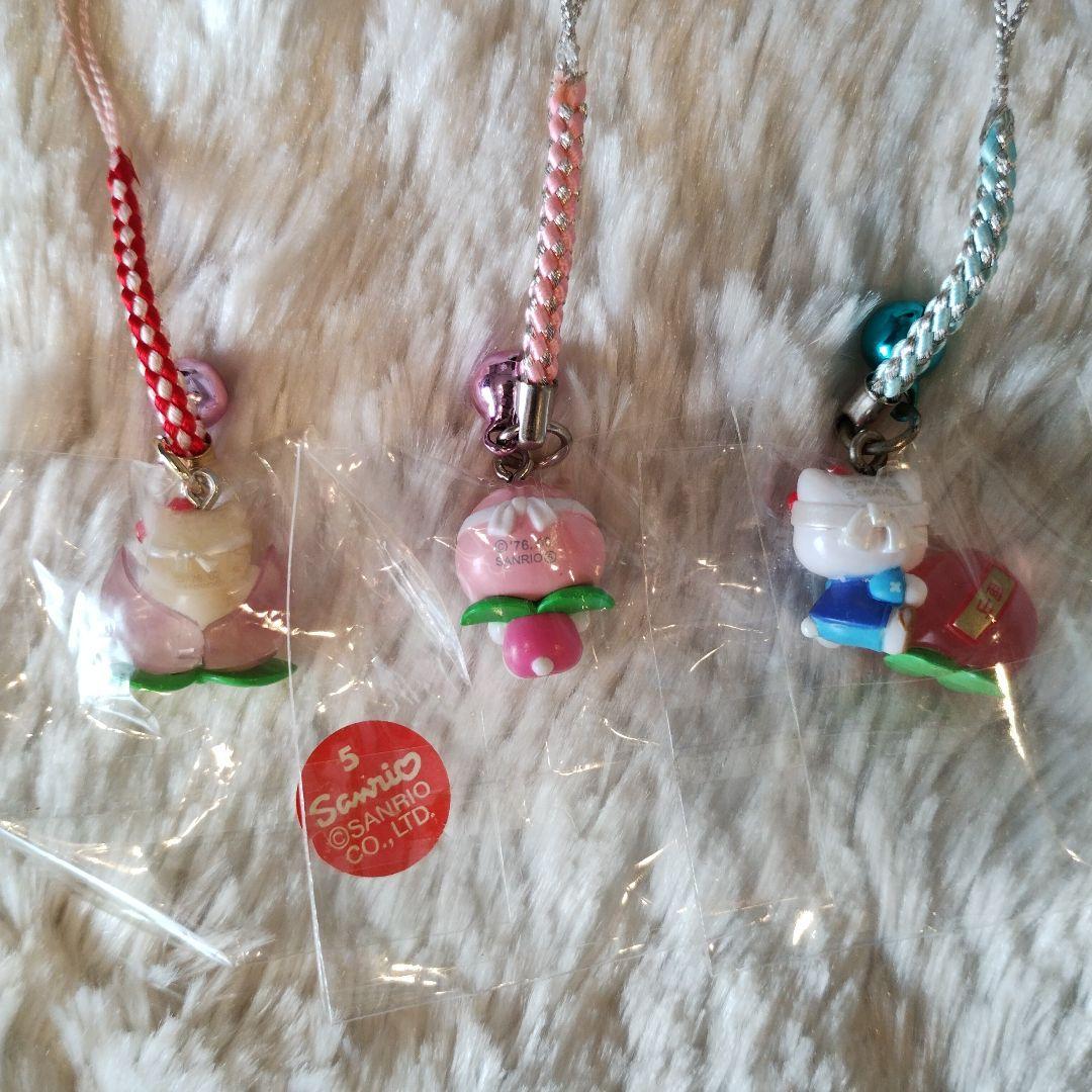 ご当地キティ 岡山限定 桃太郎 根付けストラップ 3つセット 希少 レア