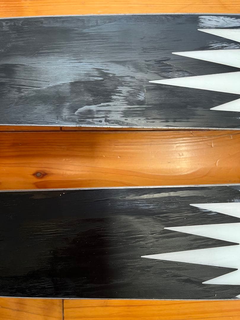 Volkl Racetiger World Cupスキー 183cm R23