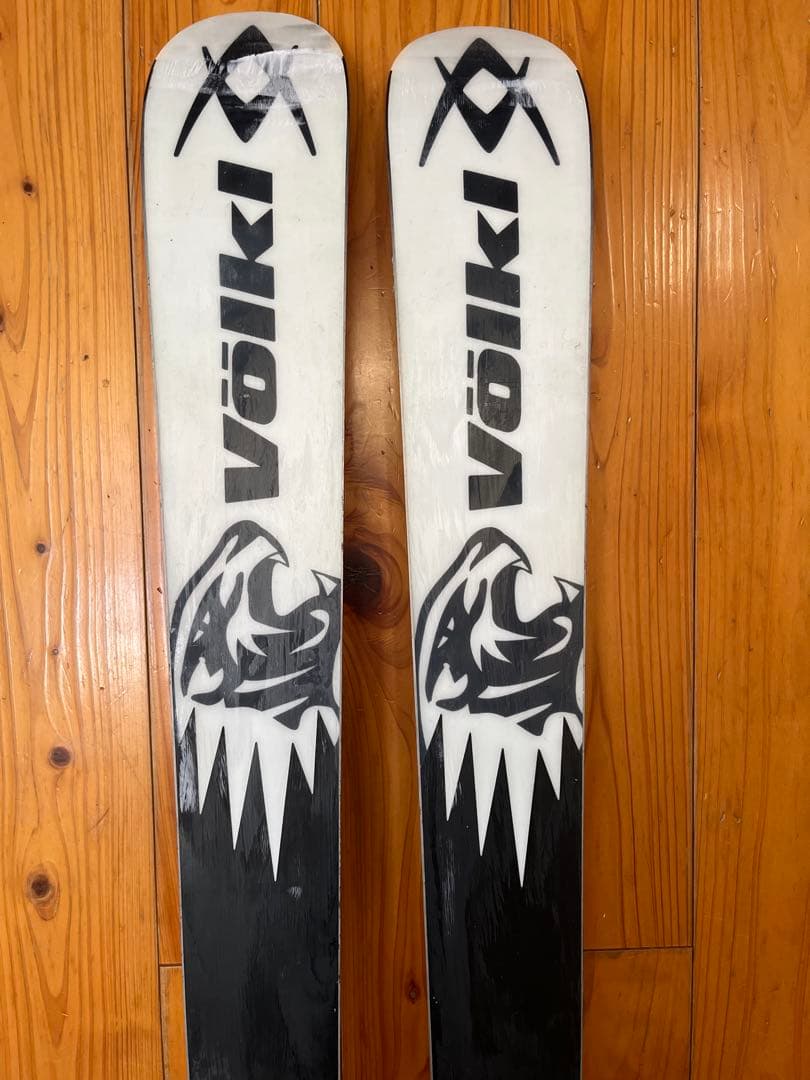 Volkl Racetiger World Cupスキー 183cm R23