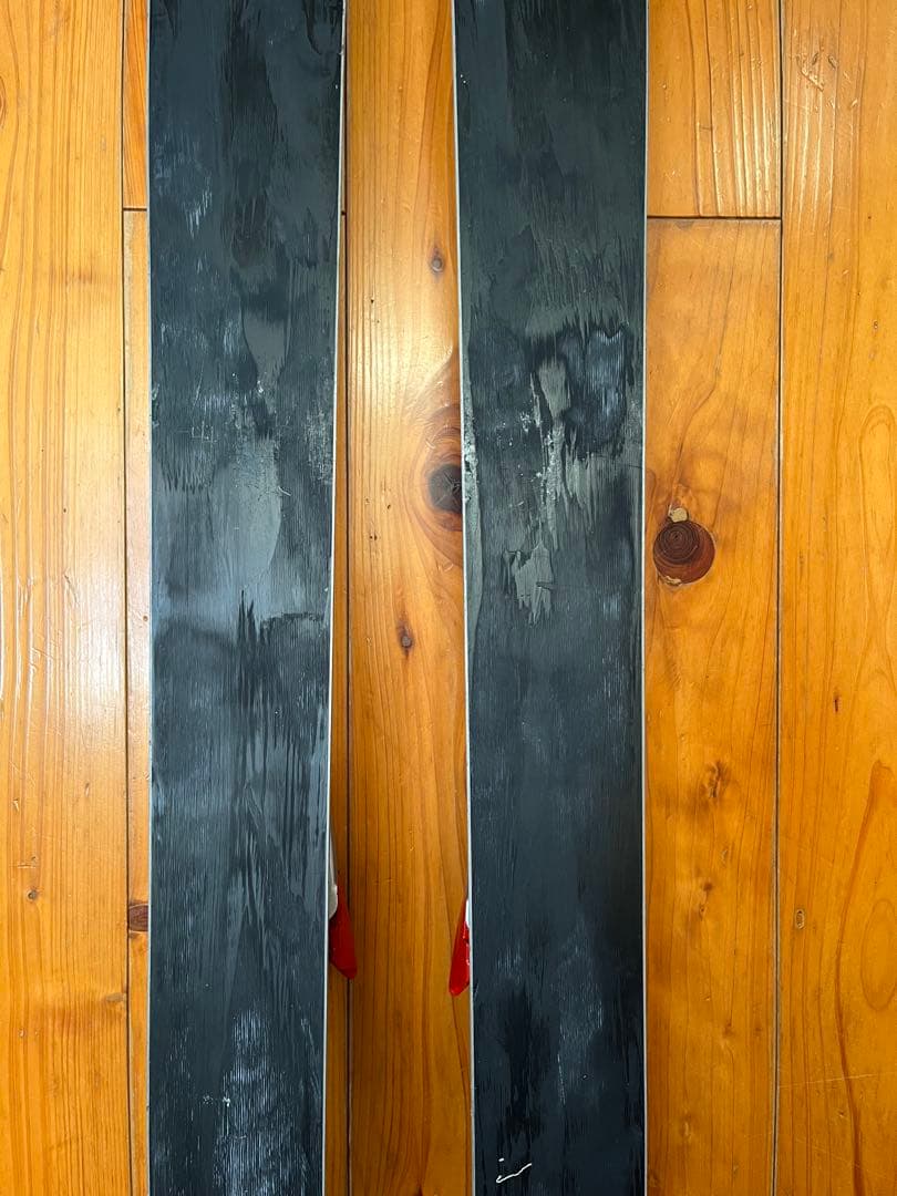 Volkl Racetiger World Cupスキー 183cm R23