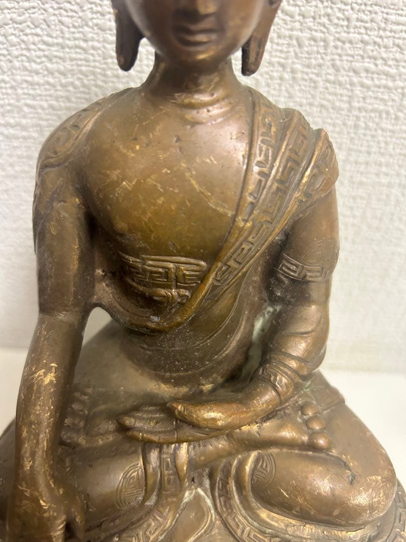 释迦牟尼坐像，真鍮製，重約2000克