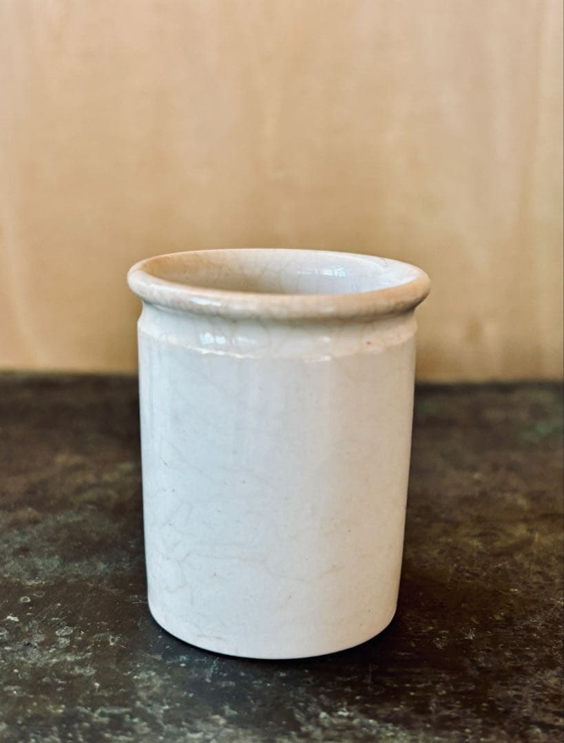 フランスアンティーク 19世紀の陶器 サーギュミヌ窯 4.9cm高さ