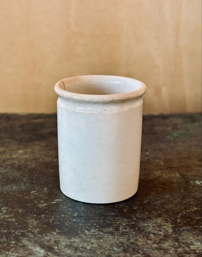 フランスアンティーク 19世紀の陶器 サーギュミヌ窯 4.9cm高さ