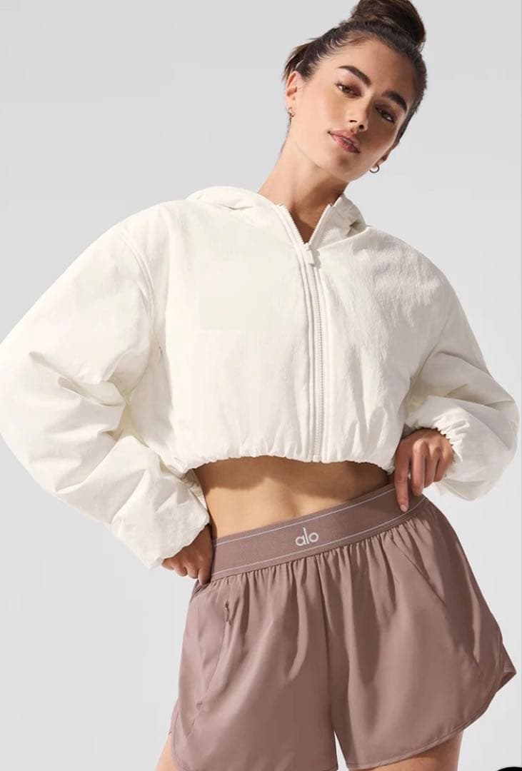 未使用　試着のみ alo ホワイト クロップドジャケット S