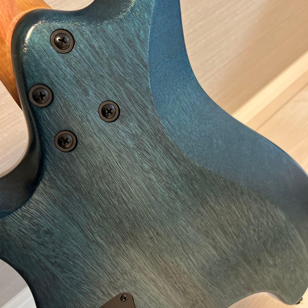 Ibanez Q52PB ヘッドレスギター