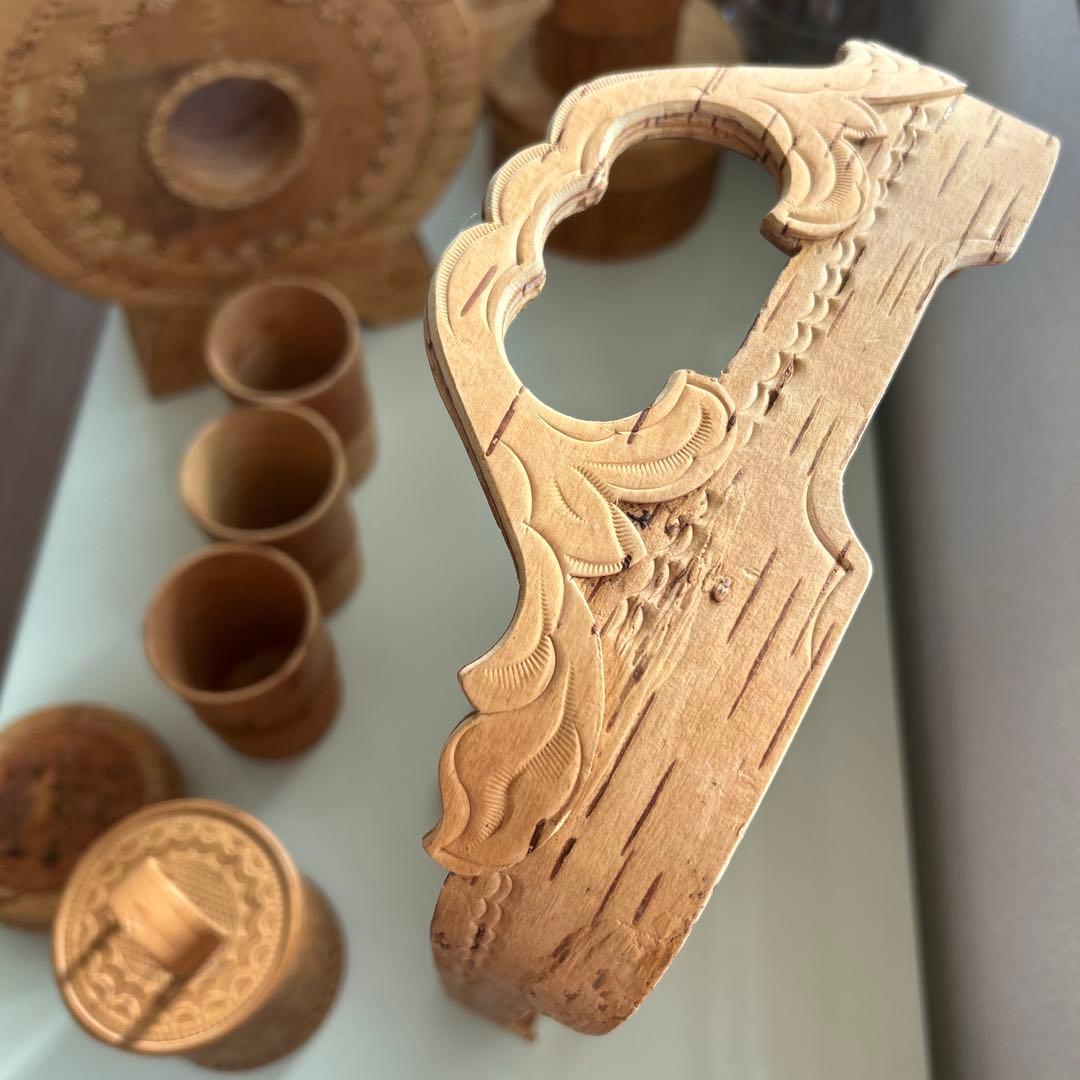 白樺の樹皮で作られたロシアの伝統的な茶器セット 6点セット