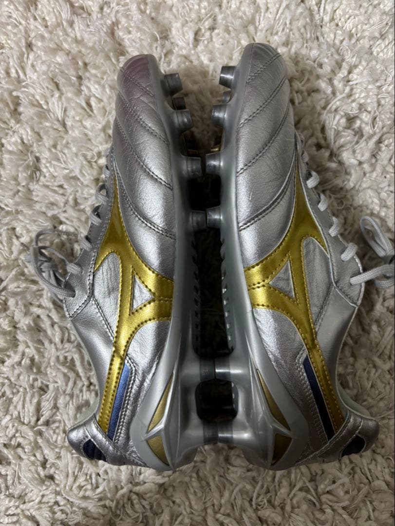 新品　超最新　超限定品　ミズノ　モレリア DNA JAPAN 26cm