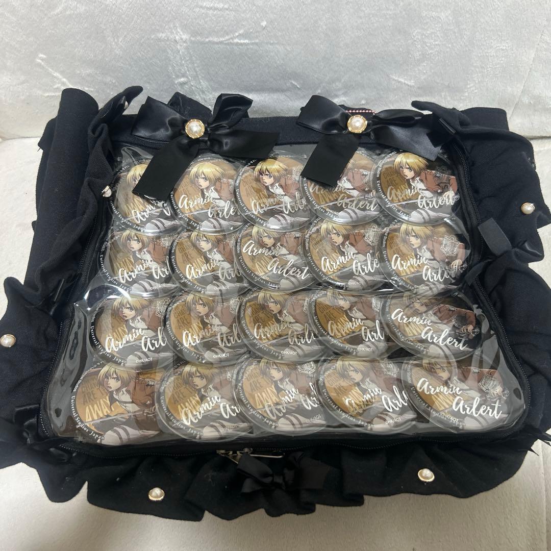 痛バック 進撃の巨人 アルミン・アルレルト