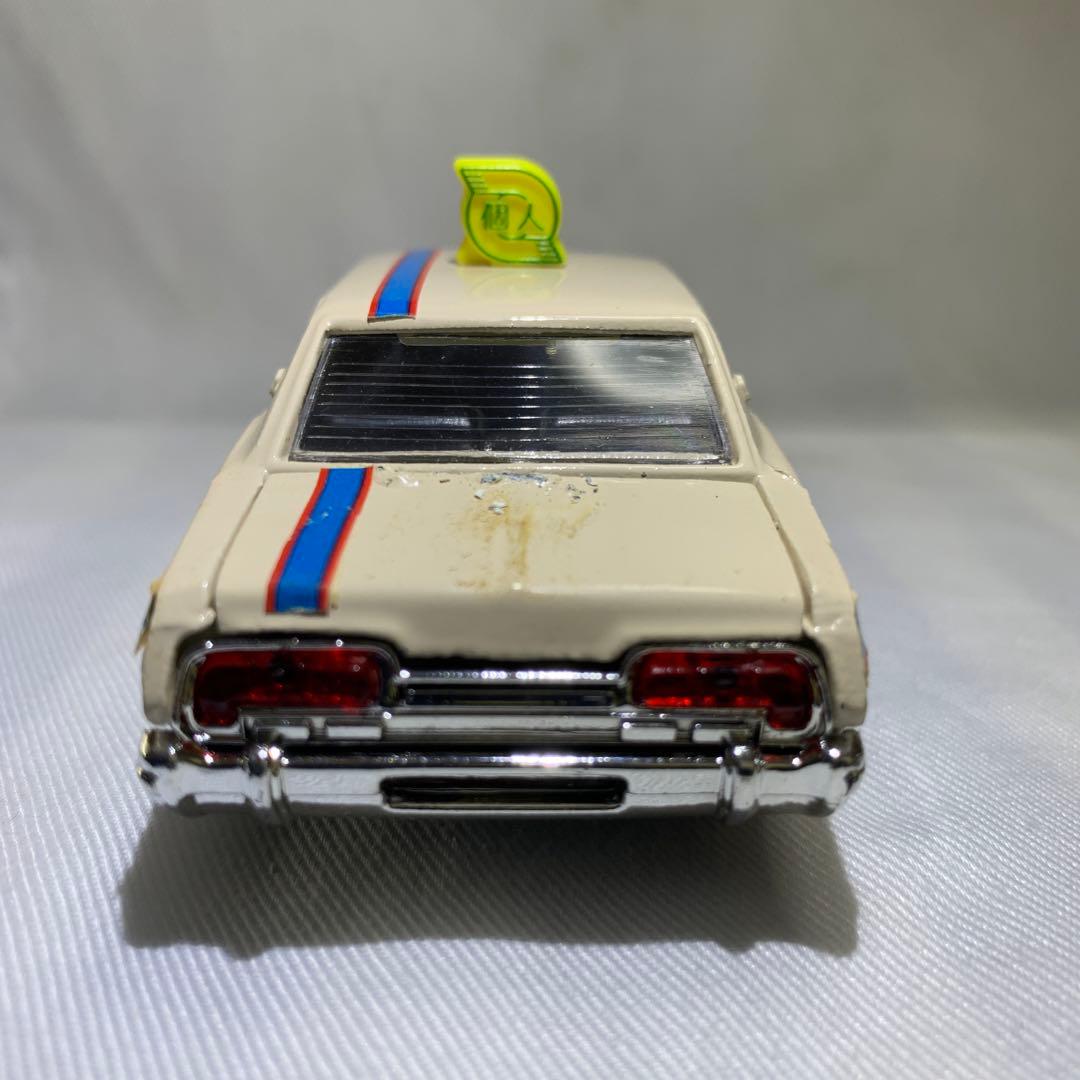 ダイヤペット日産セドリックタクシー