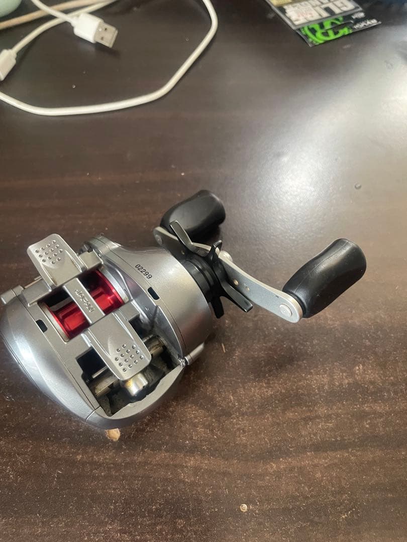 シマノ　09アルデバランMg 右　⑥